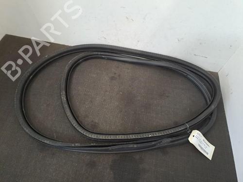 Rubber door seal PEUGEOT 3008 II SUV (MC_, MR_, MJ_, M4_) 1.5 BlueHDi 130 | BP28393375C142 