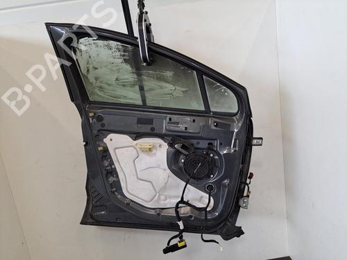Left front door PEUGEOT 5008 (0U_, 0E_) 1.6 HDi | BP28408190C2