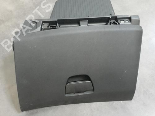 Used Glove box PEUGEOT 208 I (CA_, CC_) 1.2 VTI 82 (82 hp) 28402668