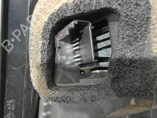 Used Left taillight PEUGEOT 107 (PM_, PN_) 1.0 (68 hp) 28399468