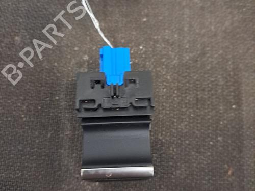 Used Switch PEUGEOT 208 II (UB_, UP_, UW_, UJ_) 1.2 PureTech 100 (101 hp) 28403679