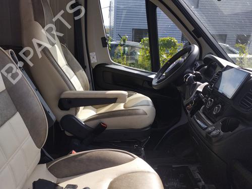 Left front window switch FIAT DUCATO Platform/Chassis (250_) 140 Multijet 2,2 D | BP37748579I27  - Image 9