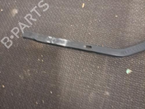 Front windshield wiper arm RENAULT MEGANE IV Hatchback (B9A/M/N_) 1.5 Blue dCi 115 (B9A6) | BP28403824C143