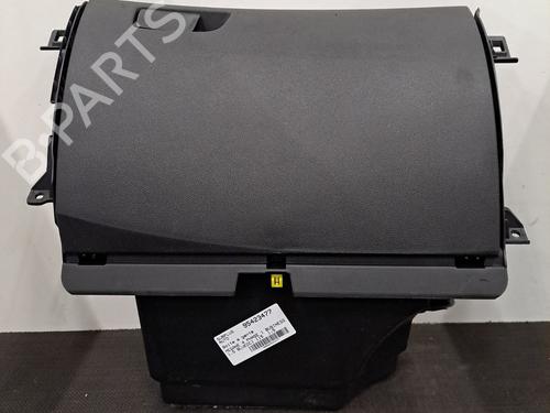 Used Glove box Glove box RENAULT MEGANE IV Hatchback (B9A/M/N_) 1.5 Blue dCi 115 (B9A6) (116 hp) 28403805 28403805