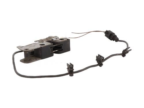 hood-lock-vw-sharan-7n1-7n2-2010-2011-2012-2013-2014-2015-2016-2017-2018-2019-2020-2021-2022-32451613 main image