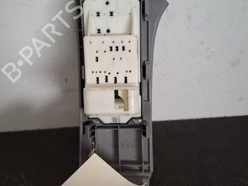Used Left front window switch Left front window switch TOYOTA YARIS (_P9_) 1.0 VVT-i (KSP90_, KSP90R) (69 hp) 28406749 28406749