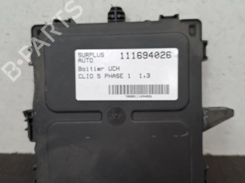 Sikringsdåse RENAULT CLIO V (B7_) 1.3 TCe 130 (B7MF) (131 hp) 28819075