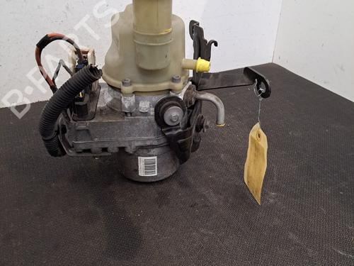 Used Steering pump Steering pump DACIA LOGAN MCV II TCe 90 (K8M1, K8MA, K8AC) (90 hp) 28389233 28389233