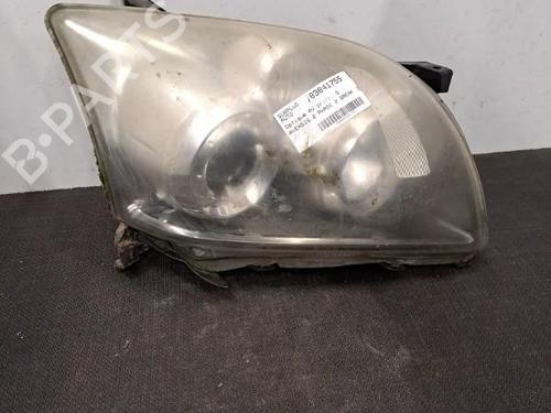 Right headlight TOYOTA AVENSIS Estate (_T25_) 2.0 D-4D (ADT250_, ADT250R) | BP28407356C29 