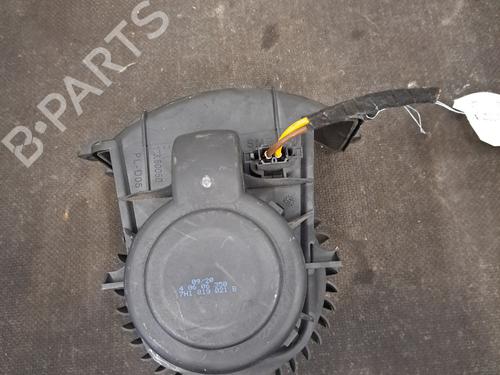 Used Heater blower motor VW TRANSPORTER T5 Van (7HA, 7HH, 7EA, 7EH) 1.9 TDI (84 hp) 30641763
