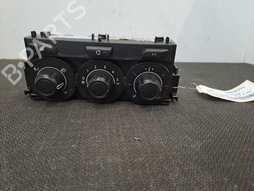 Commande Chauffage CITROËN C3 II (SC_) 1.4 HDi 70 (SC8HZC, SC8HR0, SC8HP4) (68 hp) 28404591