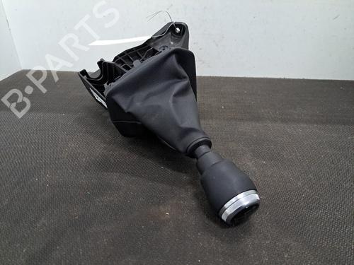 Used Gear lever RENAULT TRAFIC III Bus (JG_) [2014-2025]  28396010