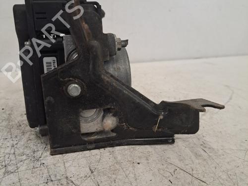Used ABS pump ABS pump RENAULT CLIO III (BR0/1, CR0/1) 1.5 dCi (C/BR0G, C/BR1G) (68 hp) 28398837 28398837