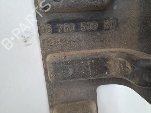 Rear bumper bracket PEUGEOT 2008 I (CU_) 1.2 PureTech 82 | BP29587631C159 