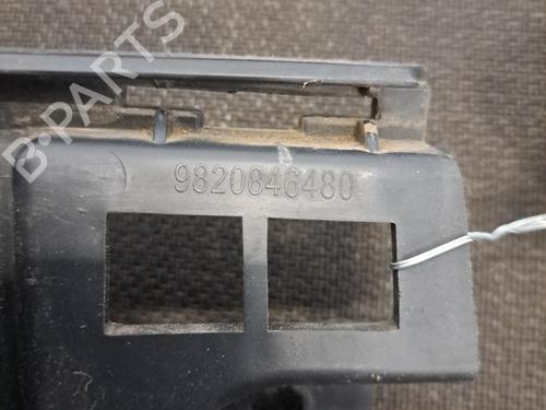 Used Rear bumper bracket Rear bumper bracket DS DS 3 / DS 3 CROSSBACK (UR_, UC_, UJ_) 1.5 BlueHDi 130 (UCYHZR) (130 hp) 28389789 28389789