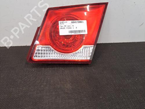 Used Right tailgate light CHEVROLET CRUZE (J300) 2.0 CDI (163 hp) 28393228