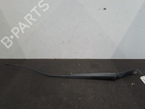 Used Front windshield wiper arm RENAULT LAGUNA III Grandtour (KT0/1) 2.0 dCi (KT07, KT0J, KT14, KT1A, KT1S) (131 hp) 29430992