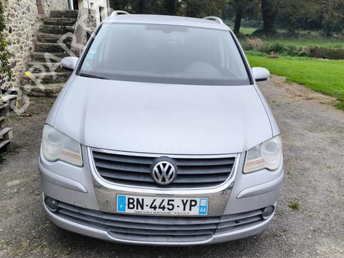 Brugte VW TOURAN (1T1, 1T2) 2.0 TDI 16V (140 hp) 3951956