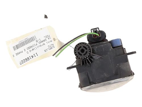 right-front-fog-light-citroen-c4-grand-picasso-ii-da_-de_-2013-33476005 main image