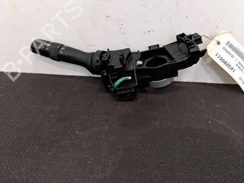 Used Switch TOYOTA YARIS (_P13_) 1.0 (KSP130_, KSP130) (69 hp) 28401070