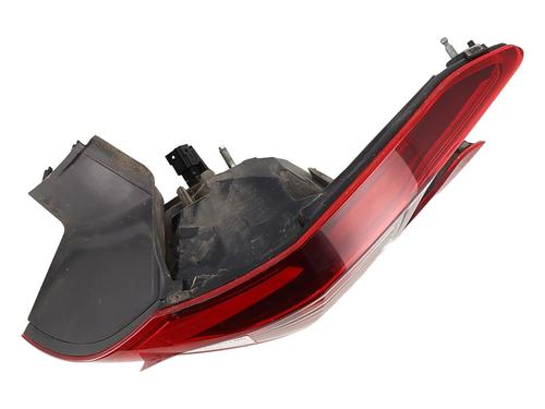 Used Right taillight Right taillight 33025128 33025128