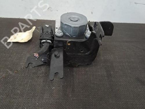 Used ABS pump RENAULT ZOE (BFM_) ZOE (88 hp) 28390527