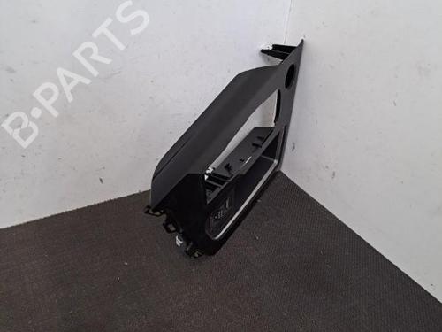 Switch PEUGEOT 3008 II SUV (MC_, MR_, MJ_, M4_) 1.5 BlueHDi 130 | BP28393379I30