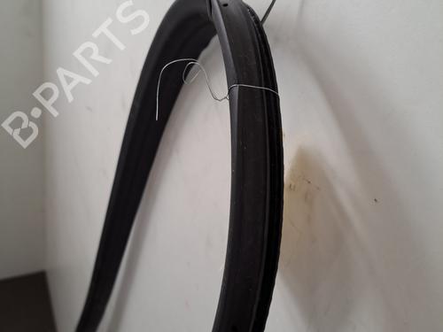 rubber-door-seal-renault-clio-v-b7_-2019-28407127 main image