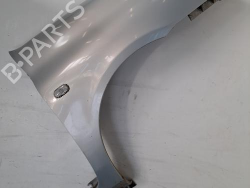 Używane Błotnik przedni prawy RENAULT CLIO II (BB_, CB_) 1.2 16V (BB05, BB0W, BB11, BB27, BB2T, BB2U, BB2V, CB05,... (75 hp) 30706172