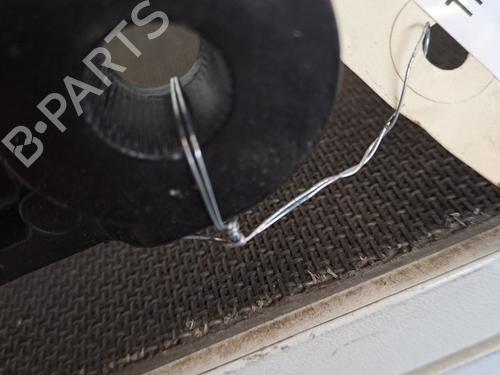 front-windshield-wiper-arm-renault-trafic-iii-van-fg_-2014-28401030 main image