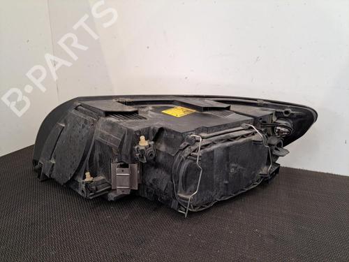 Used Right headlight VOLVO V50 (545) 2.0 D (136 hp) 28402813