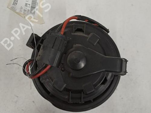 Used Heater blower motor Heater blower motor PEUGEOT 208 I (CA_, CC_) 1.4 HDi (68 hp) 28390897 28390897