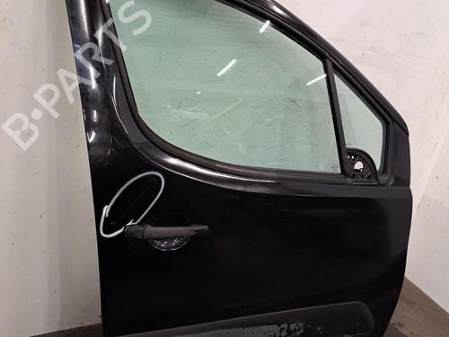 Used Right front door Right front door 32272999 32272999