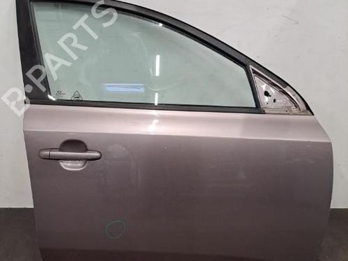Used Right front door KIA CEE'D Hatchback (ED) 1.6 CRDi 90 (90 hp) 28396383