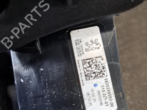 Used Left taillight Left taillight PEUGEOT 308 SW III (FC_, FJ_, FR_, F4_, FN_) PureTech 130 (FRHNSL, FRHNST) (131 hp) 28400429 28400429