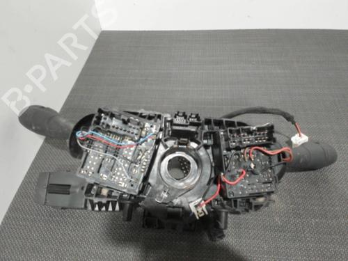 Used Steering column stalk RENAULT CLIO IV (BH_) 1.2 16V (73 hp) 28405434