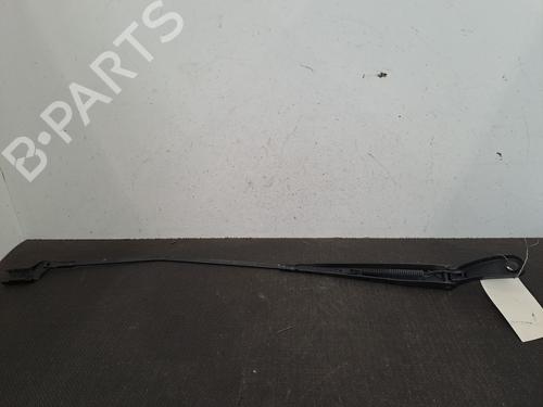 Used Front windshield wiper arm Front windshield wiper arm 29320027 29320027
