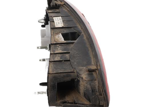 right-tailgate-light-fiat-tipo-estate-356_-357_-2016-31376739 main image