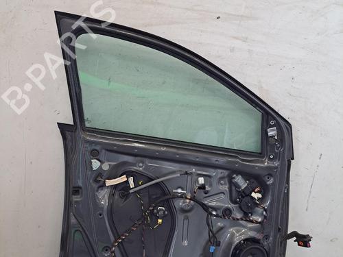 Used Left front door Left front door 37022133 37022133