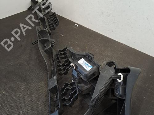 Used Rear bumper bracket RENAULT CLIO V (B7_) 1.3 TCe 130 (B7MF) (131 hp) 29164676