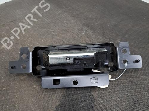Used Tailgate lock Tailgate lock PEUGEOT 208 I (CA_, CC_) 1.2 THP 110 (110 hp) 30890381 30890381