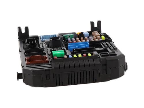 Used Fuse box CITROËN C3 III (SX) 1.2 THP 110 (SXHNPS, SXHNZT, SXHNZ6) (110 hp) 32413222