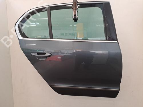 Used Right rear door SKODA SUPERB II (3T4) 2.0 TDI 16V (140 hp) 28403536