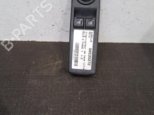 Used Left front window switch RENAULT CLIO IV (BH_) 1.5 dCi 75 (75 hp) 28398545