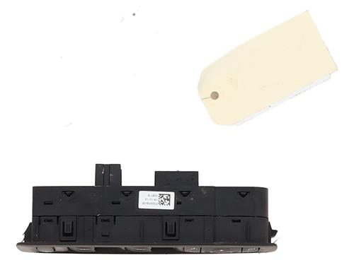 Used Left front window switch Left front window switch RENAULT MEGANE IV Grandtour (K9A/M/N_) 1.6 dCi 130 (130 hp) 33128613 33128613