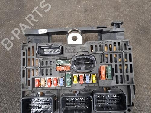 Used Fuse box CITROËN C4 Coupe (LA_) 1.6 HDi (109 hp) 30171610
