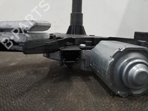Used Rear wiper motor Rear wiper motor PEUGEOT 308 II (LB_, LP_, LW_, LH_, L3_) 1.6 BlueHDi 120 (120 hp) 28392790 28392790