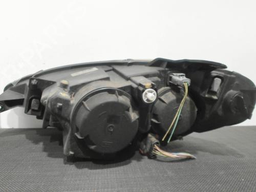 Used Right headlight PEUGEOT 807 (EB_) 2.0 HDi (107 hp) 28399476