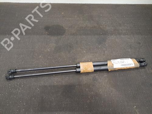 Used Tailgate lift support RENAULT TWINGO III (BCM_, BCA_) 1.0 SCe 75 (73 hp) 28407228