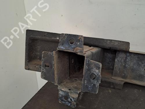 Used Front bumper reinforcement Front bumper reinforcement 39242410 39242410
